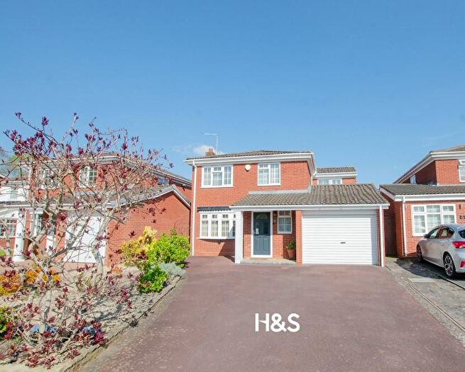 4 Bedroom Detached House For Sale In Inchford Road, Solihull, B92