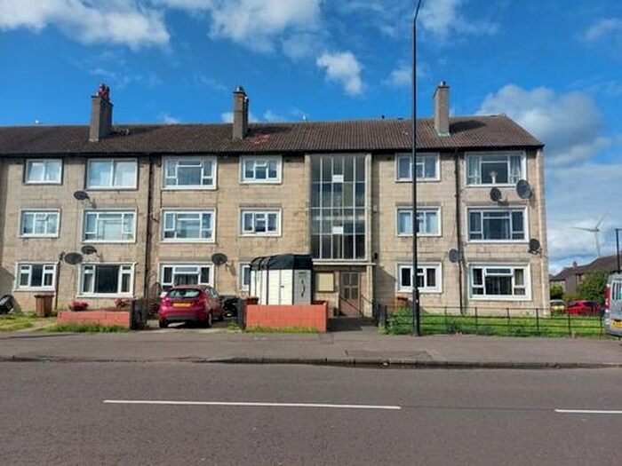 2 Bedroom Flat To Rent In Balunie Avenue, Dundee, DD4