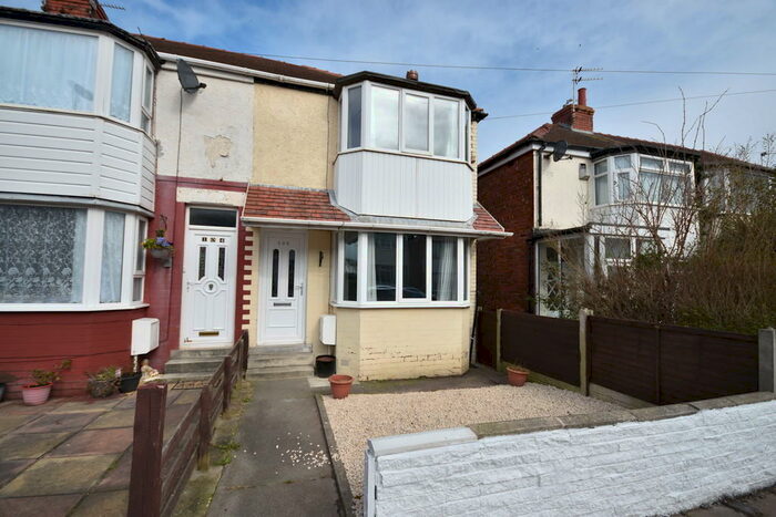 3 Bedroom End Of Terrace House To Rent In Southbank Avenue, Blackpool, FY4