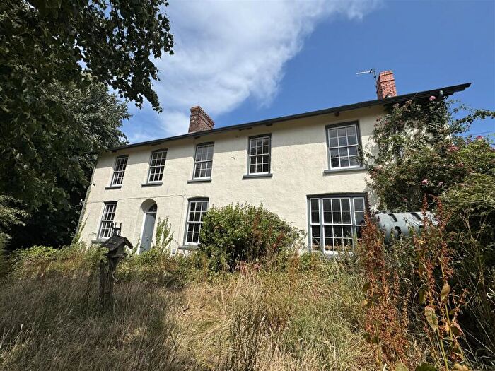 3 Bedroom Land To Rent In Seven Crosses, Tiverton, EX16