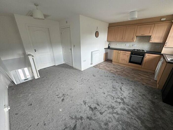 1 Bedroom Apartment To Rent In Windsor View, New Rossington, Doncaster, DN11