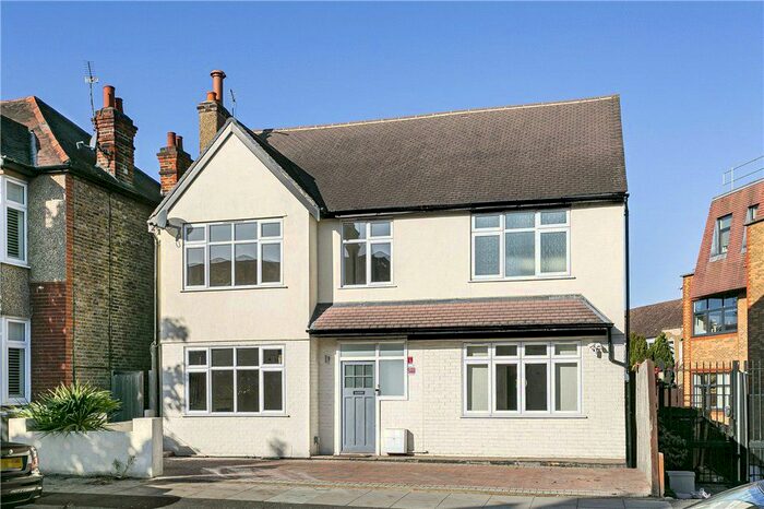 5 Bedroom Detached House To Rent In Belmont Avenue, New Malden, KT3