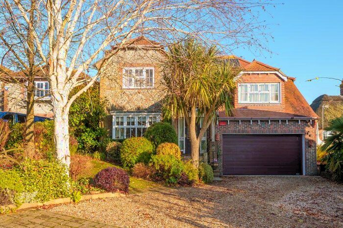 5 Bedroom Detached House For Sale In Huntley Down, Milborne St Andrew, DT11