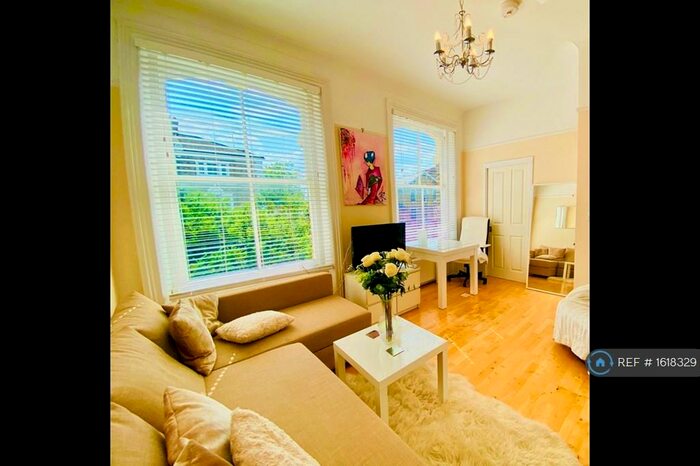 1 Bedroom Flat To Rent In Highbury Hill, London, N5