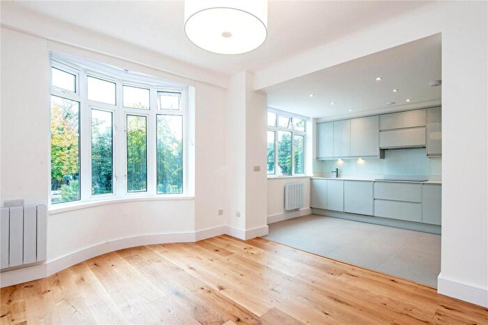 3 Bedroom Apartment To Rent In Grove End Gardens, Grove End Road, St John's Wood, London, NW8