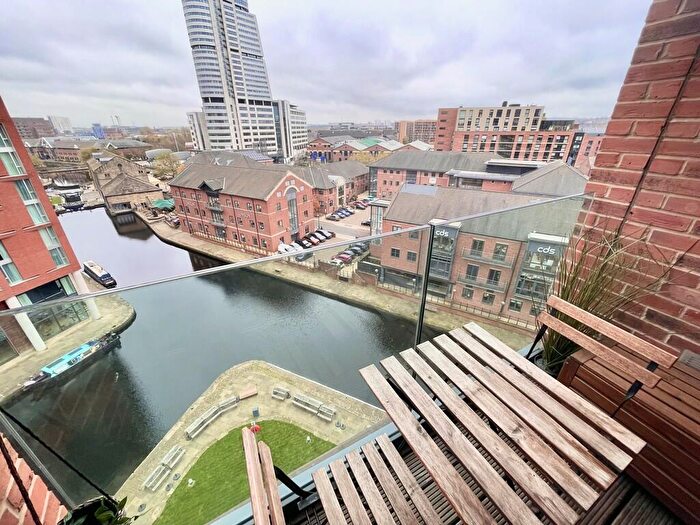 2 Bedroom Apartment For Sale In Candle House, Granary Wharf, LS1