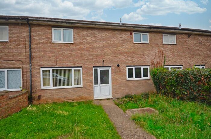 3 Bedroom Terraced House For Sale In Highfield Road, Kettering, NN15