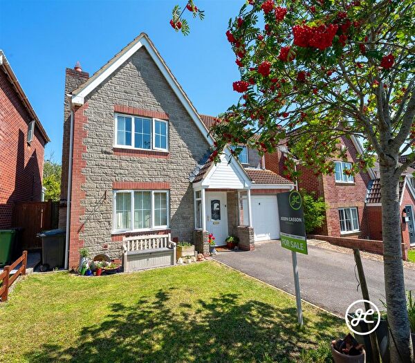 4 Bedroom Detached House For Sale In Nursery Close, Combwich, TA5
