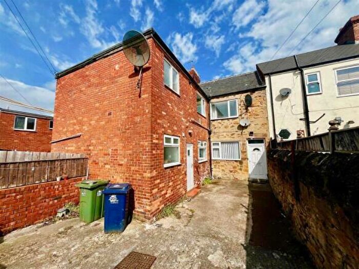 3 Bedroom Flat For Sale In Station Lane, Birtley, Chester Le Street, Tyne And Wear, DH3