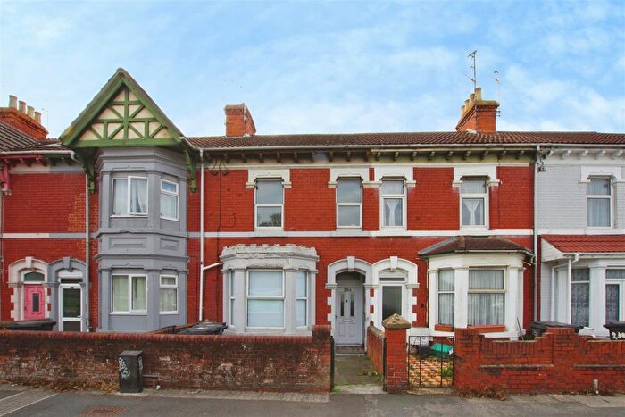 5 Bedroom Terraced House For Sale In County Road, Town Centre, Swindon, SN1