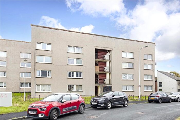 3 Bedroom Flat For Sale In / Calder Gardens, Edinburgh, EH11