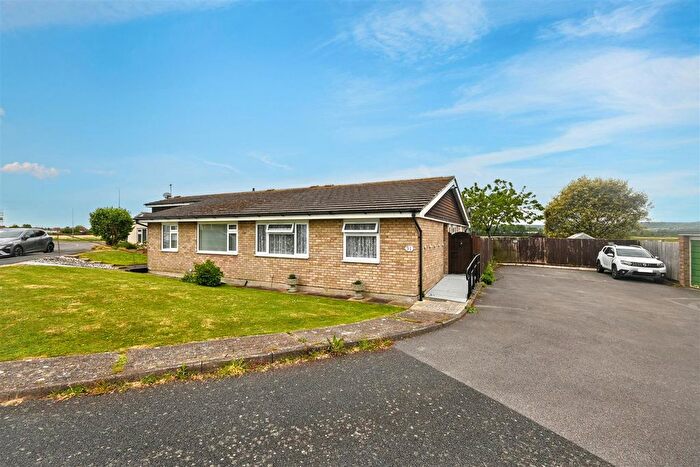 2 Bedroom Semi-detached Bungalow For Sale In Sevenoaks Road, Eastbourne, BN23
