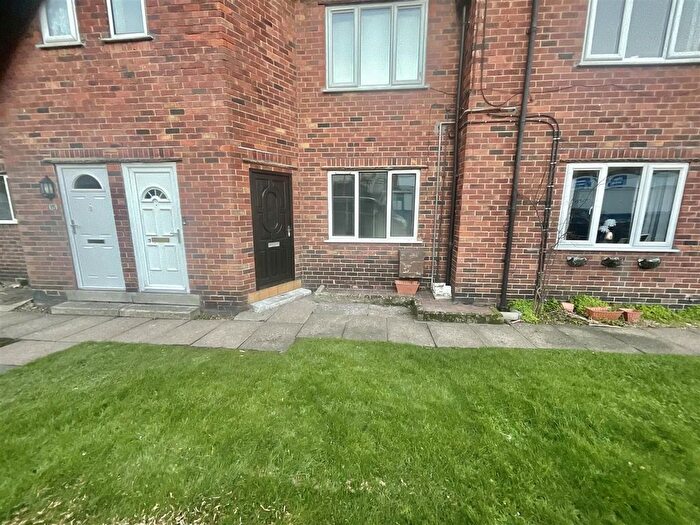 3 Bedroom Property To Rent In Cross Street, Scarborough, YO11