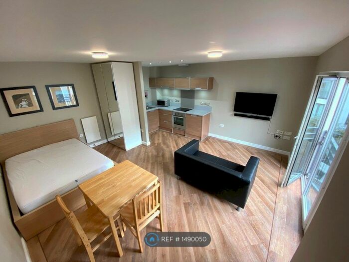 Studio To Rent In Liberty Place, Birmingham, B16