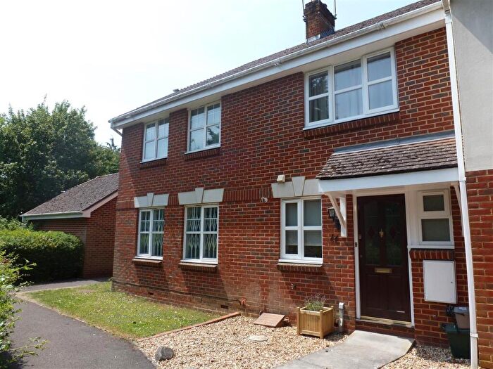 2 Bedroom Terraced House To Rent In Meadow Bank, Farnham, GU9