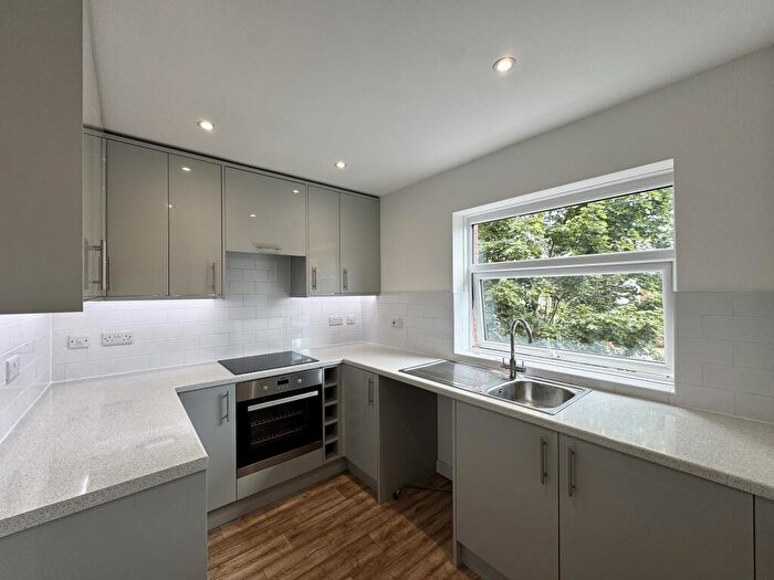 2 Bedroom Flat To Rent In Havelock Road, Warsash, SO31