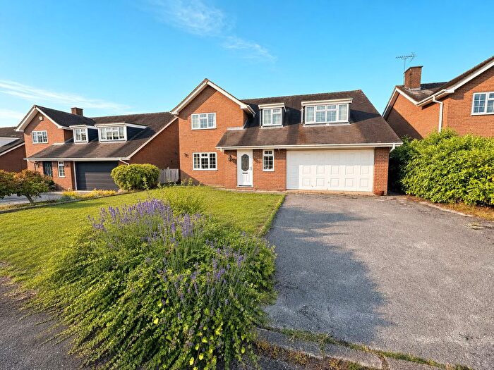 4 Bedroom Detached House For Sale In Haddon Close, Holmes Chapel, CW4