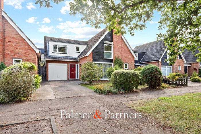 4 Bedroom Detached House For Sale In Glentress Close, Colchester, Essex, CO4