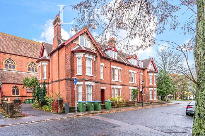 1 Bedroom Semi-Detached House To Rent In Rockstone Place, SO15