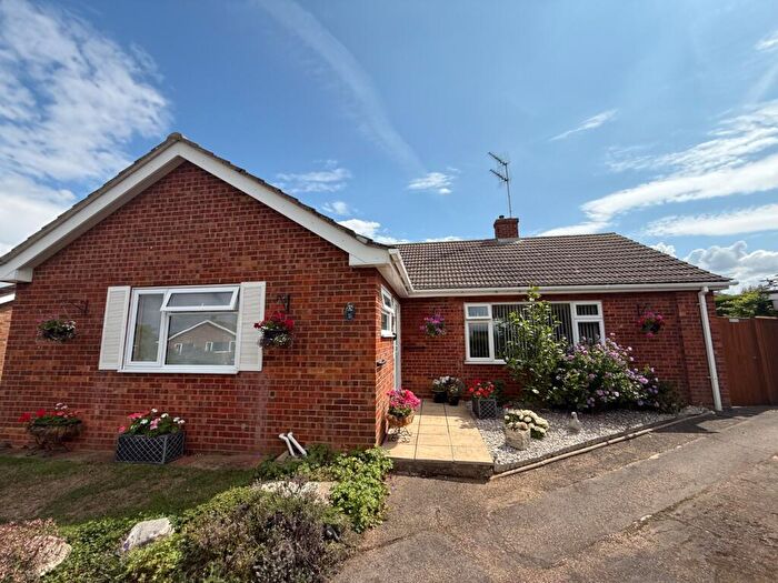 3 Bedroom Detached Bungalow For Sale In Bridge Close, Heacham, PE31