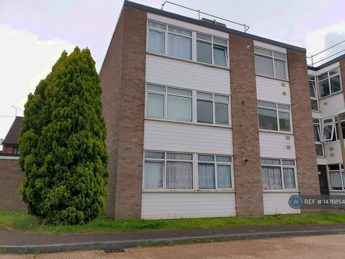 2 Bedroom Flat To Rent In Warley, Brentwood, CM14