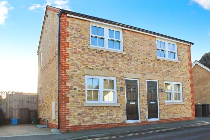 1 Bedroom Semi-Detached House To Rent In Rusham Road, Egham, Surrey, TW20