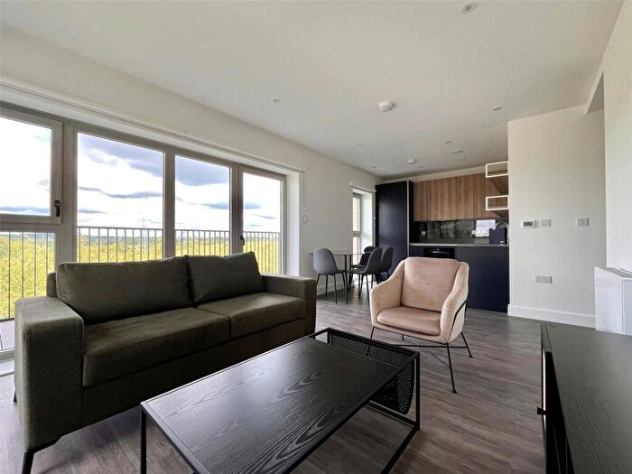 2 Bedroom Apartment To Rent In Flagstaff Road, Reading, RG2