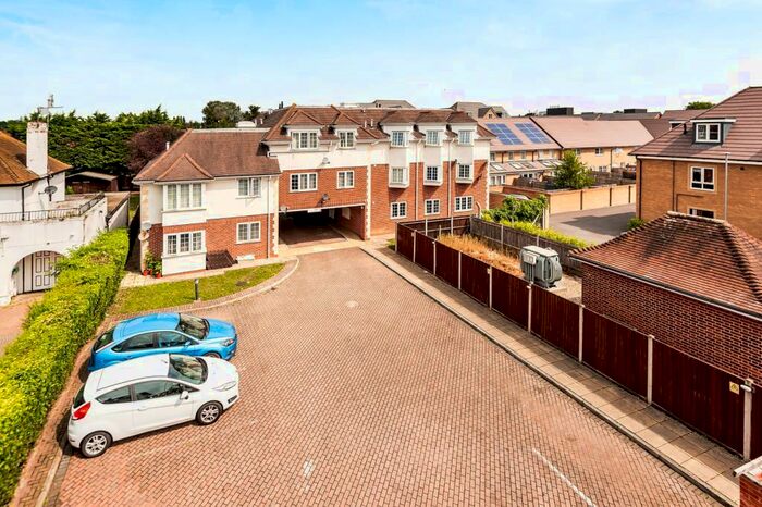 1 Bedroom Apartment To Rent In Langley Road, Slough, SL3