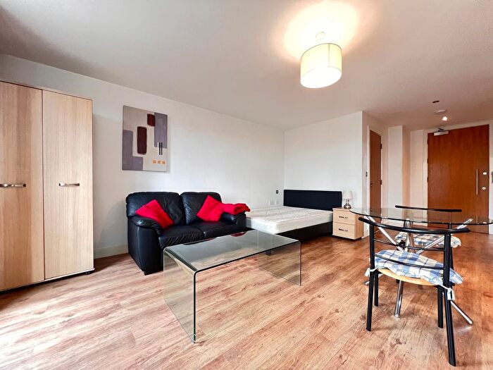 Studio For Sale In Vallea Court, Manchester, Manchester, Lancashire, M4