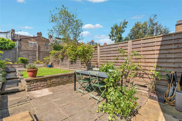 5 Bedroom Detached House To Rent In Victoria Road, London, NW6