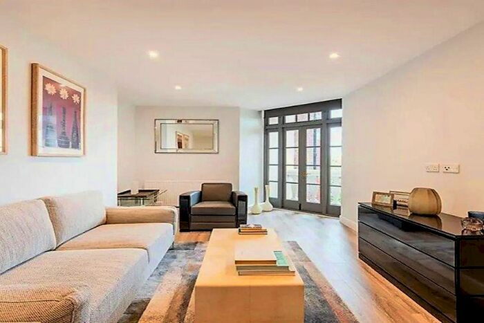 3 Bedroom Flat To Rent In Maida Vale, London, W9