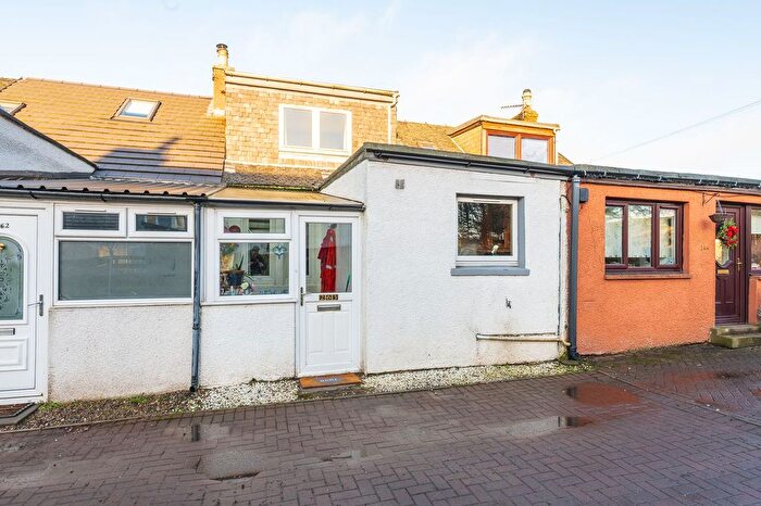 3 Bedroom Terraced House For Sale In Viewfield Road, Tarbrax, EH55