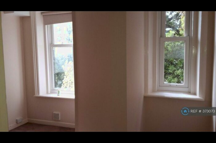 1 Bedroom Flat To Rent In Ellerslie Chambers, Bournemouth, BH1