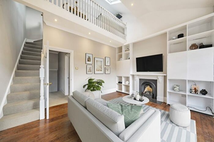 2 Bedroom Flat To Rent In Rylston Road, London, SW6