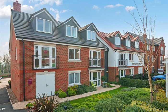 1 Bedroom Retirement Property For Sale In Burlington Lodge, Swanley, BR8