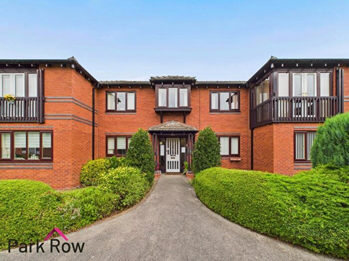 1 Bedroom Flat For Sale In Church View, Sherburn In Elmet, Leeds, LS25