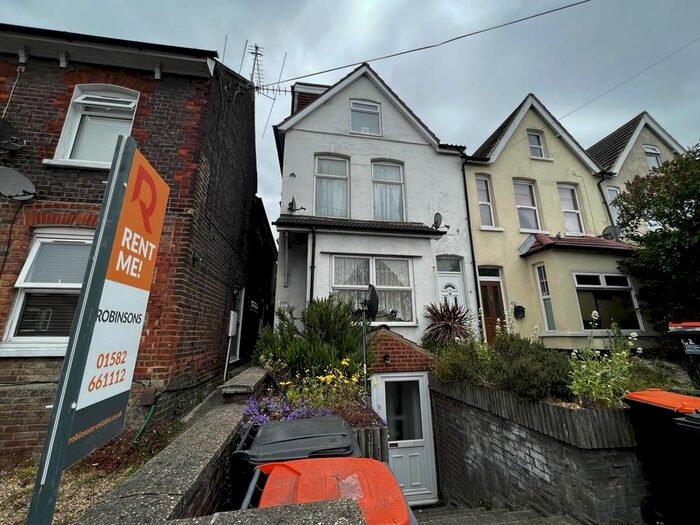 1 Bedroom Flat To Rent In High Street North, Dunstable, LU6