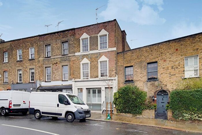 1 Bedroom Flat To Rent In Harmood Street, NW1