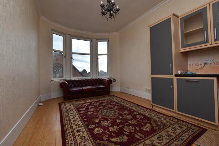 1 Bedroom Flat To Rent In Paisley Road West, Renfrew, PA4