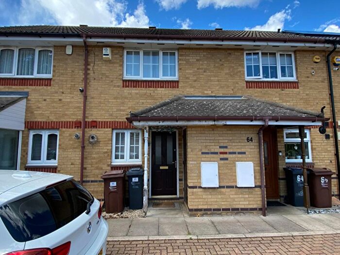 2 Bedroom Terraced House To Rent In Highgrove Road, Dagenham, RM8