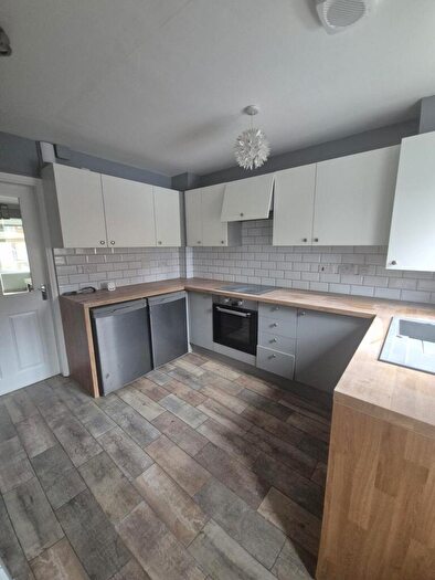 2 Bedroom House To Rent In Pen Lane, Danesmoor, Chesterfield, S45