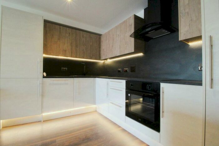 1 Bedroom Apartment To Rent In Silvester Street, Hull, East Yorkshire, HU1