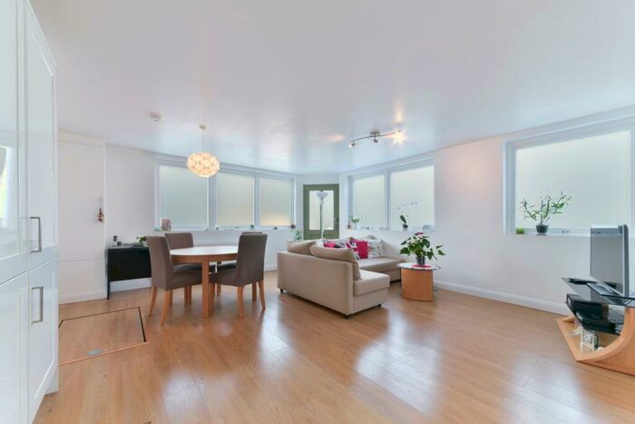 2 Bedroom Apartment To Rent In The Dew Drop, Chandos Street, Stratford, London, E15