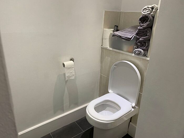 1 Bedroom Flat To Rent In Chamberlain House, High Street, Coleshill, B46