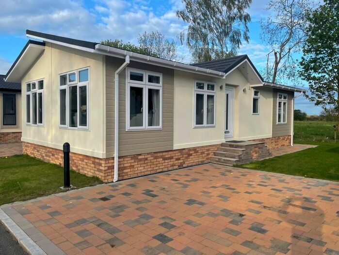 2 Bedroom Park Home For Sale In York Road, Elvington, York, YO41