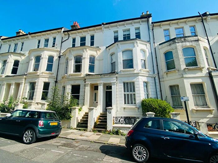 2 Bedroom Apartment To Rent In Albert Road, Brighton, BN1