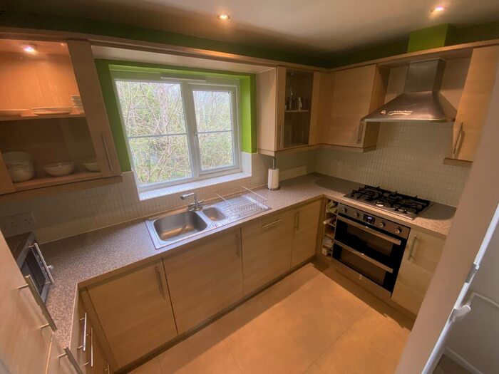 2 Bedroom House To Rent In North Swindon, SN25