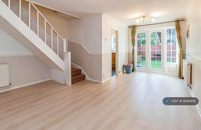 3 Bedroom Terraced House To Rent In Tormead Close, Sutton, SM1