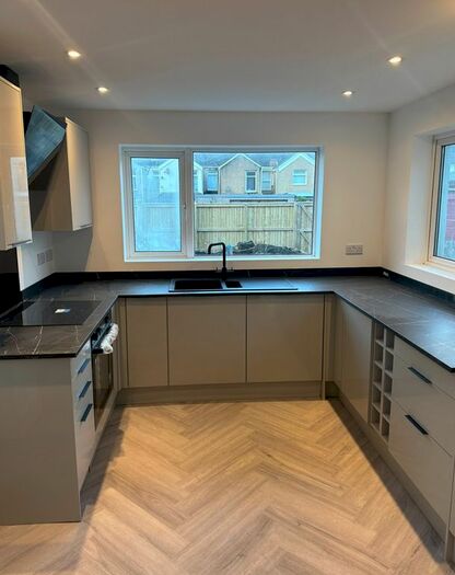 4 Bedroom Semi-Detached House To Rent In Pant Yr Heol, Neath, SA11