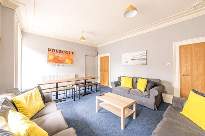 1 Bedroom Semi-Detached House To Rent In Whiteladies Road, Clifton, Bristol, BS8